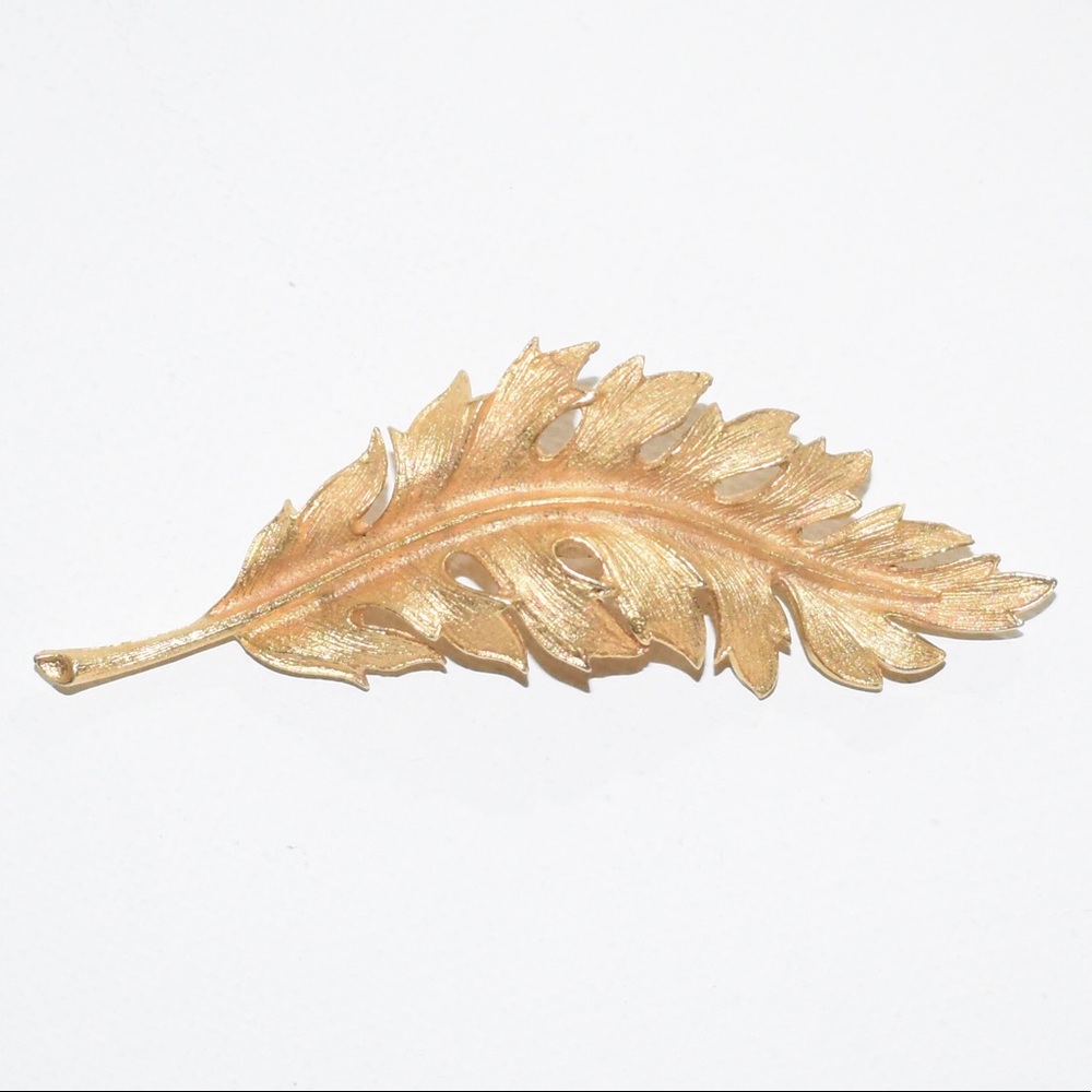 Vintage Coro brooch